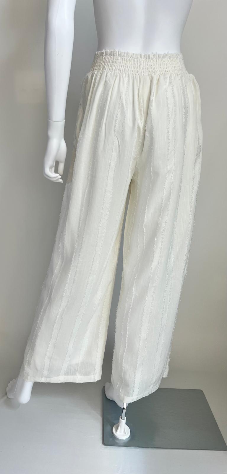 Lacey - The Tess Pant In Pearl Jam.