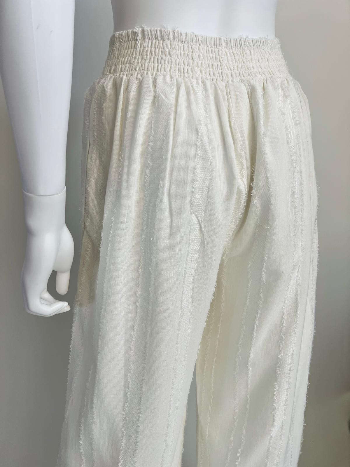 Lacey - The Tess Pant In Pearl Jam.