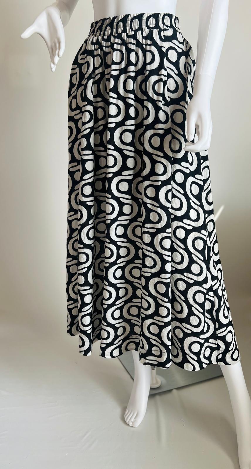 Maddie - Patterned Midi Skirt - Black/White