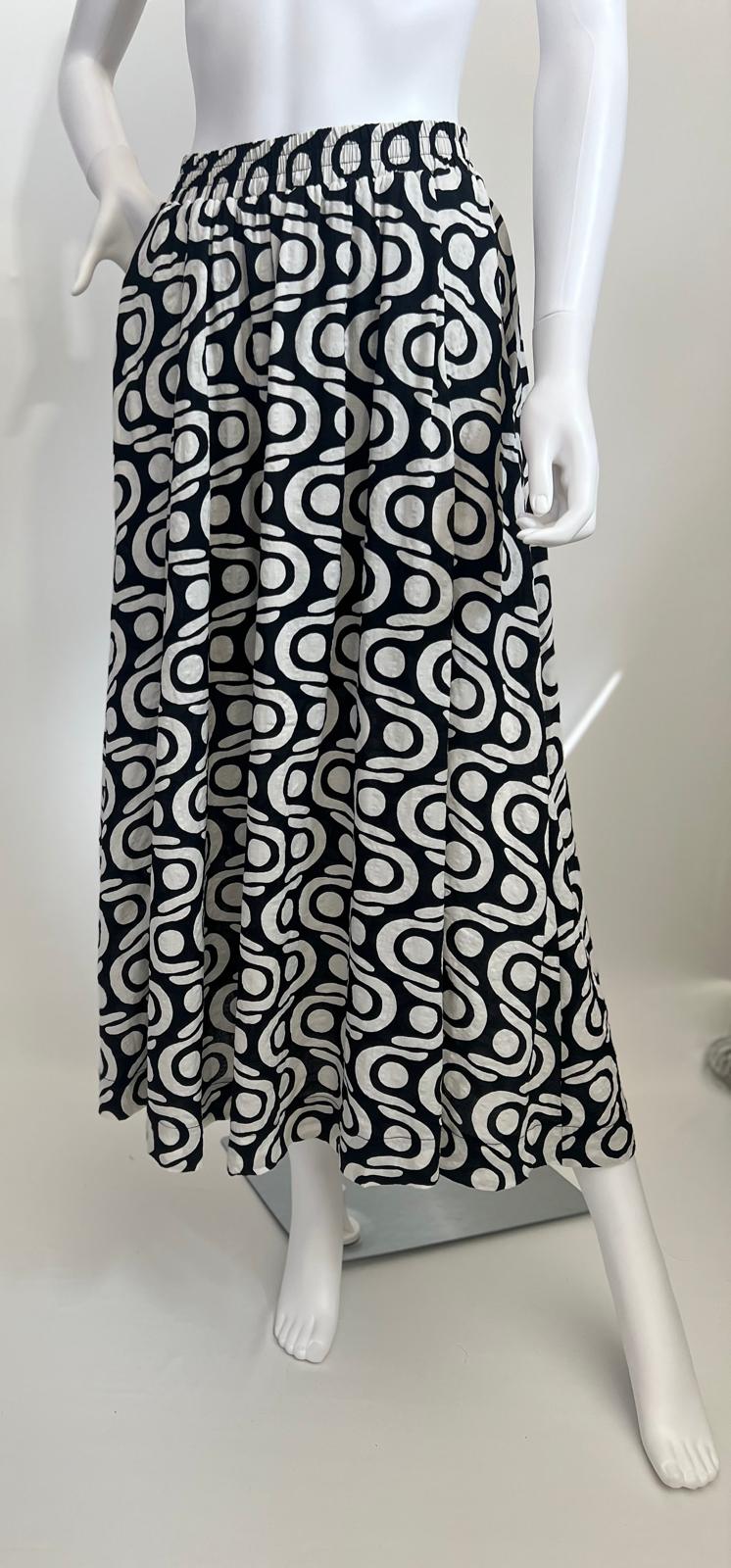 Maddie - Patterned Midi Skirt - Black/White